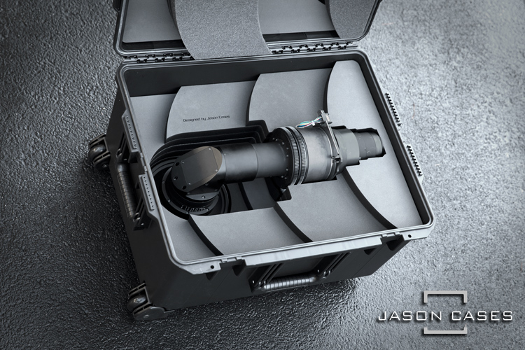 Jason Cases Barco TLD+ lens (0.65 - 0.85 : 1) 90-degrees Ultra Short Throw case